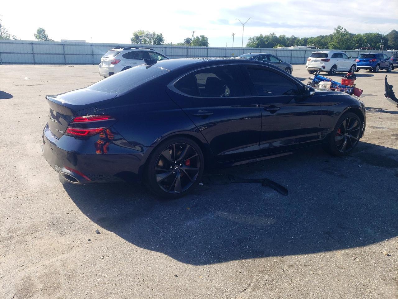 2023 Genesis G70 - Image 3