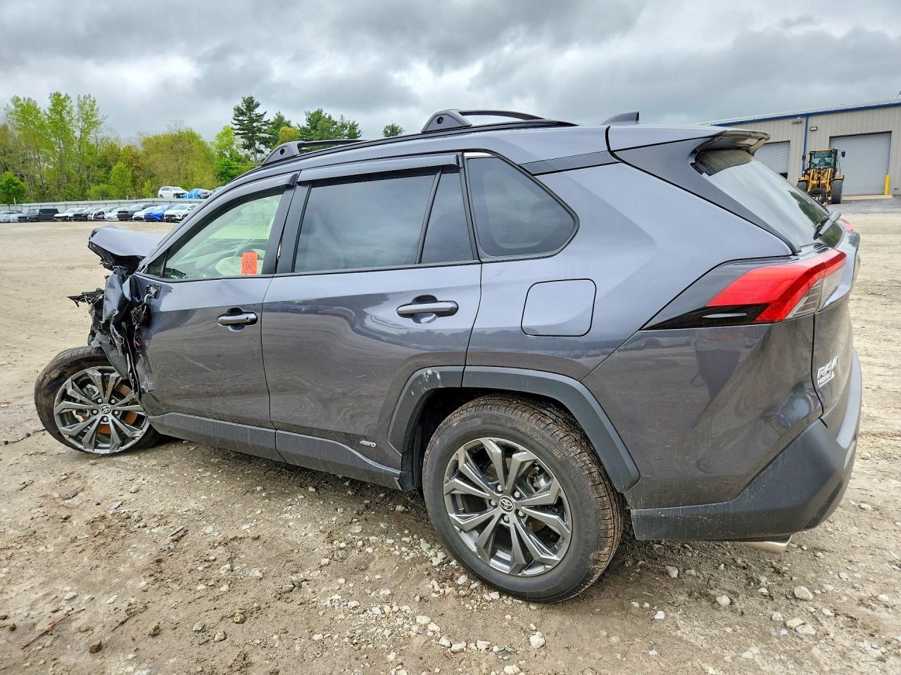 2025 Toyota Rav4 Xle Premium - Image 2