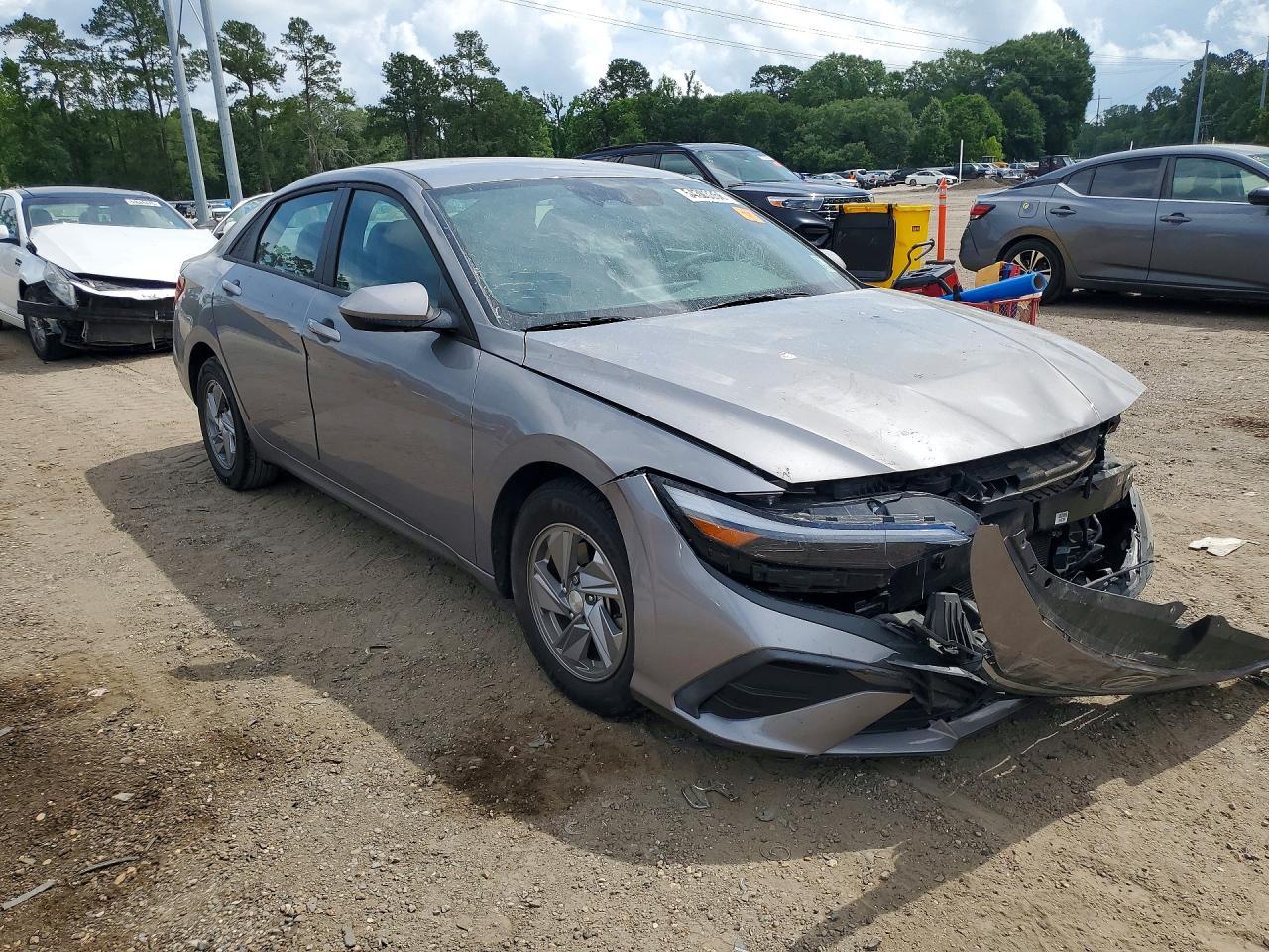 2024 Hyundai Elantra Se - Фото 4