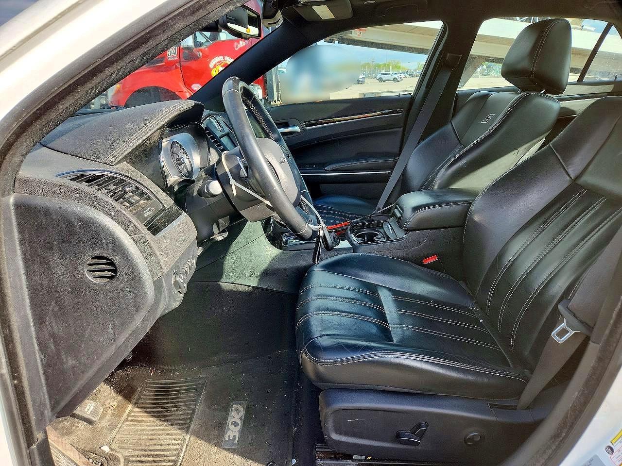 2017 Chrysler 300 S - Фото 7