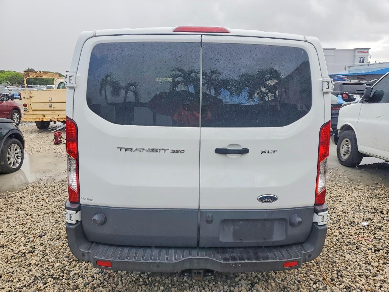 2017 Ford Transit T-350 - Image 6