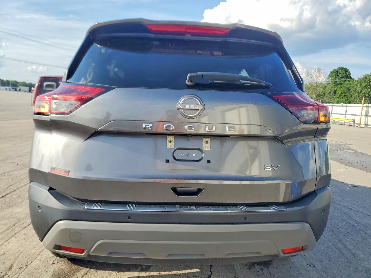 2022 Nissan Rogue Sv - Image 6