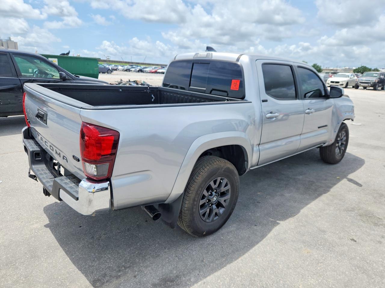 2022 Toyota Tacoma Sr5 V6 - Image 3