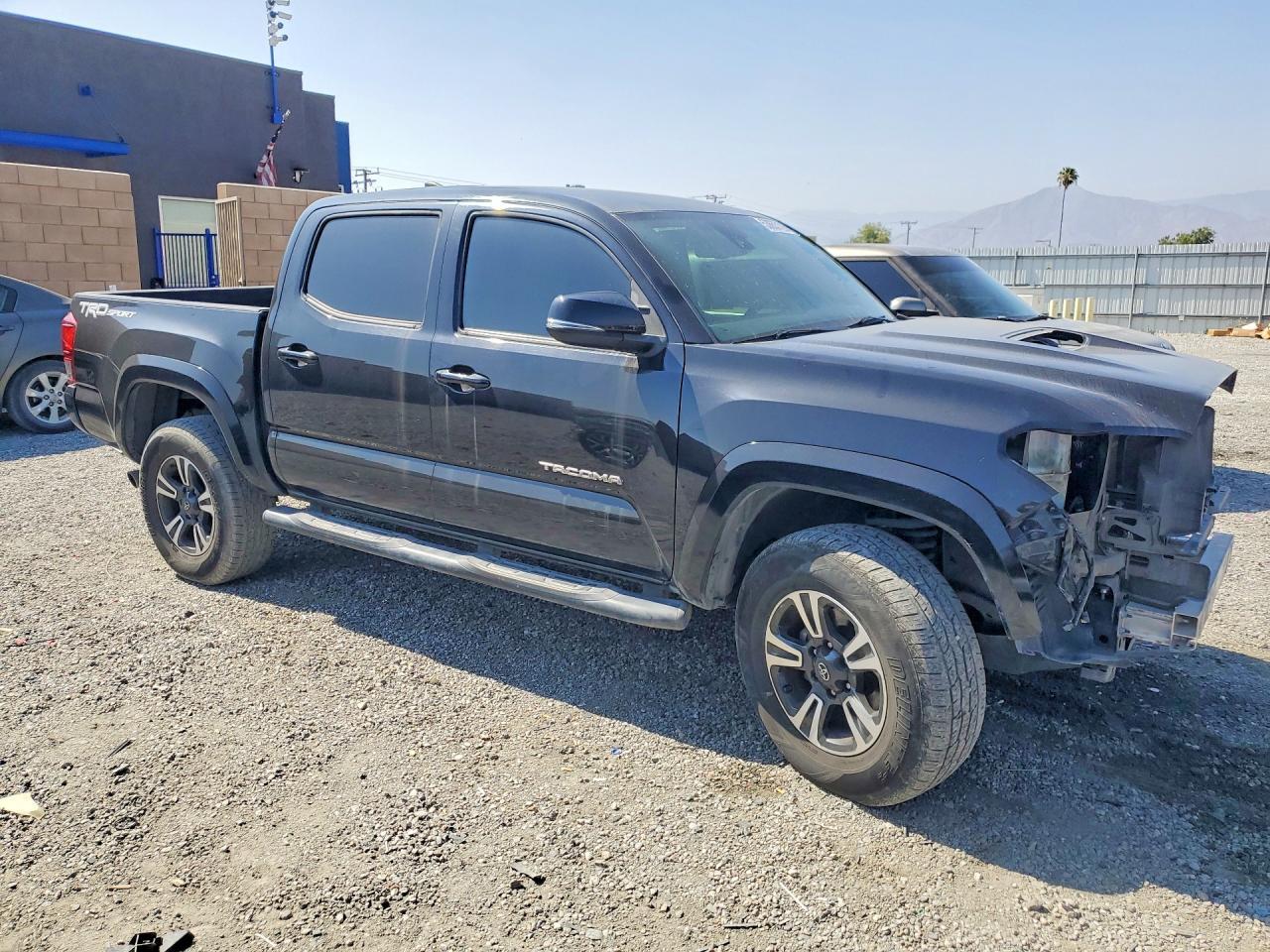 2019 Toyota Tacoma Trd Sport/Trd Off Road/Trd Pro - Image 4