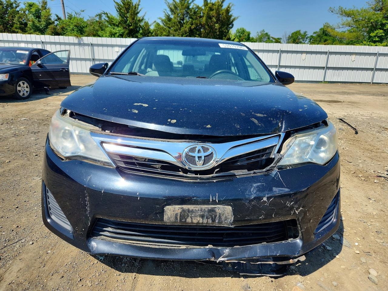2012 Toyota Camry Le - Фото 5