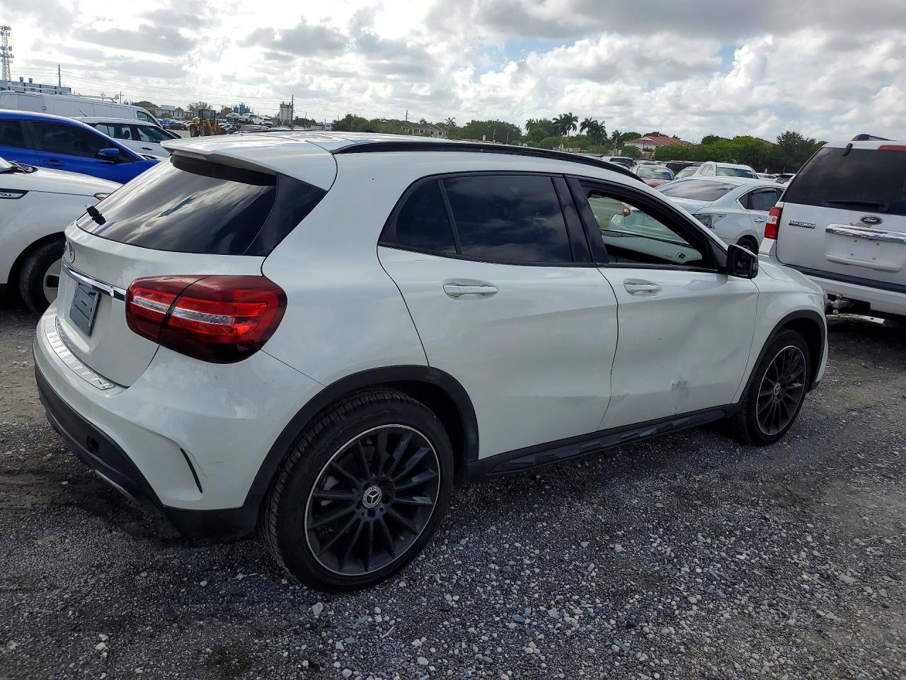 2018 Mercedes-Benz Gla 250 - Фото 3