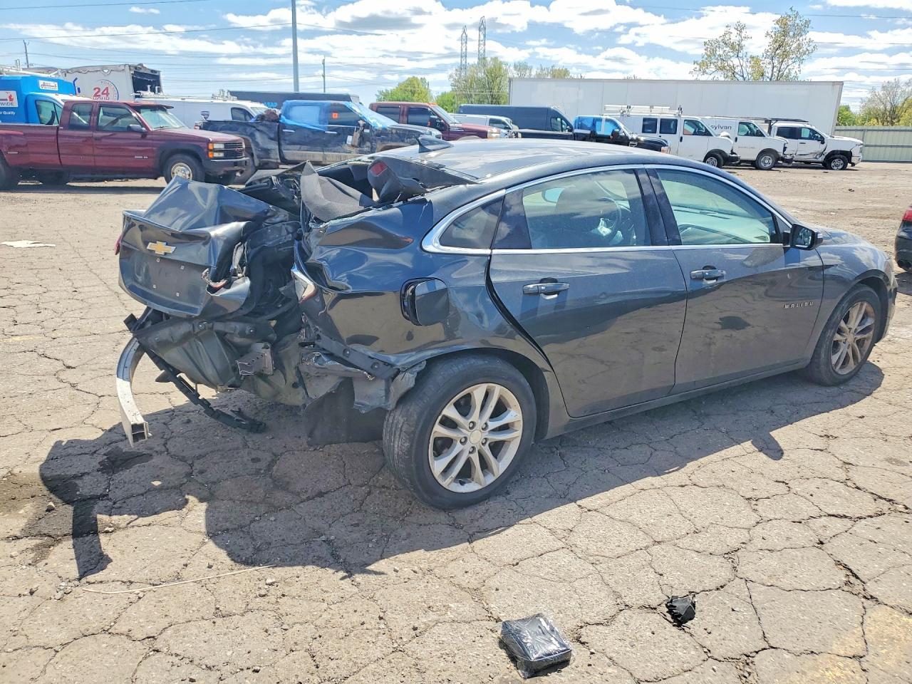 2017 Chevrolet Malibu Lt - Фото 3