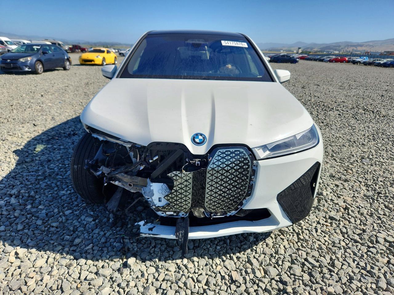 2025 BMW Ix xDrive50 - Фото 5