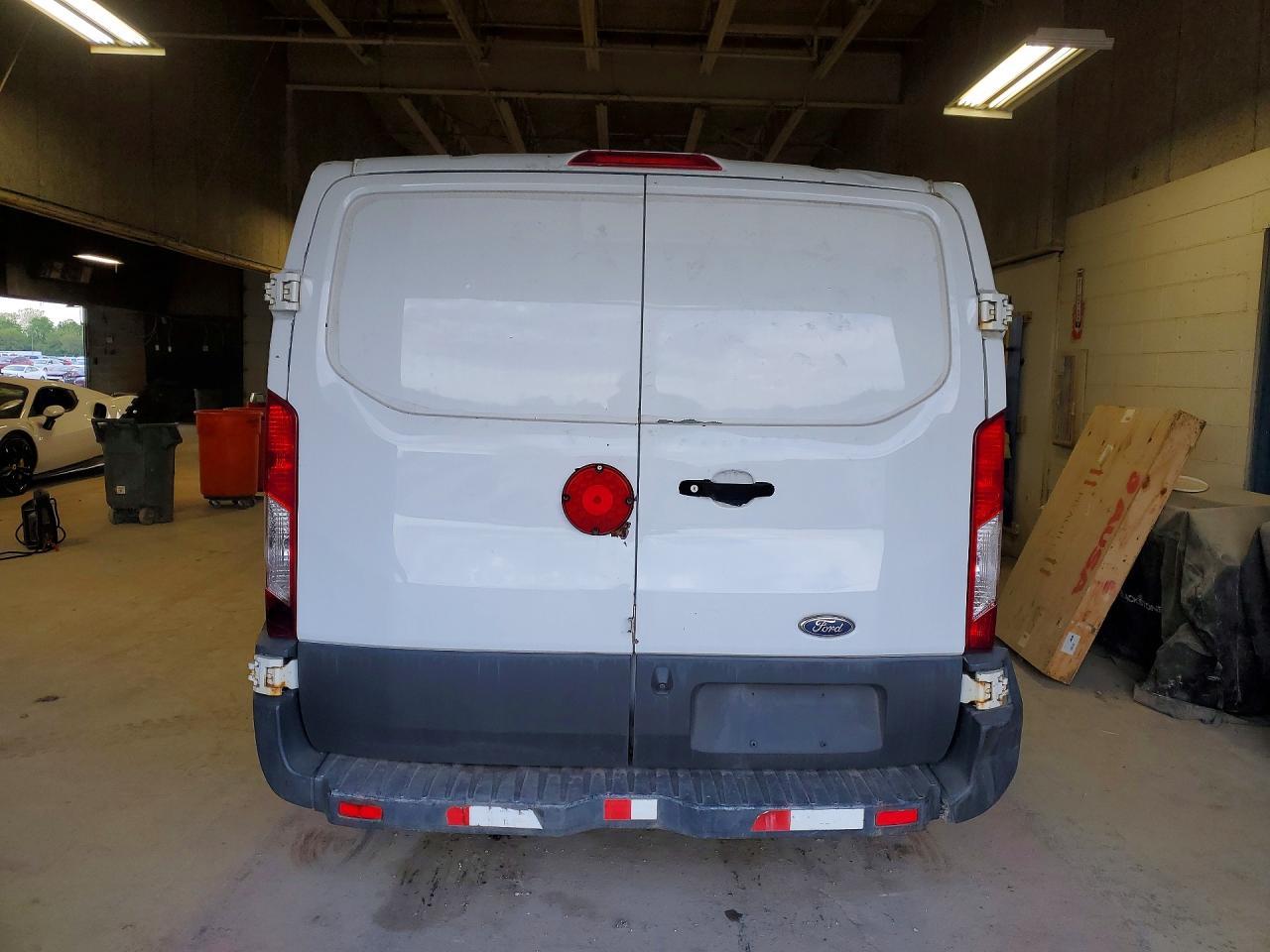 2016 Ford Transit T-150 - Фото 6