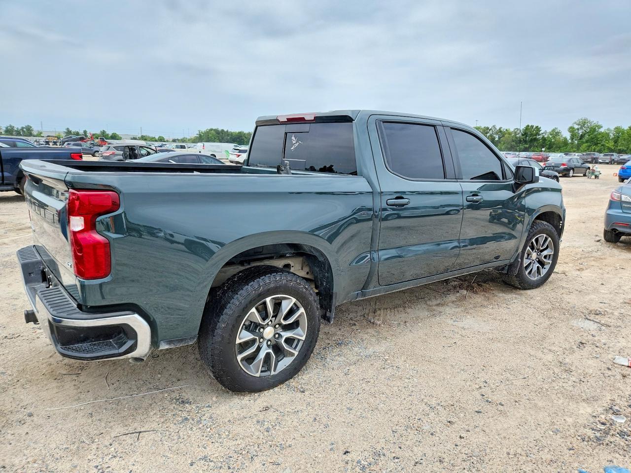 2025 Chevrolet Silverado C1500 Lt - Image 3