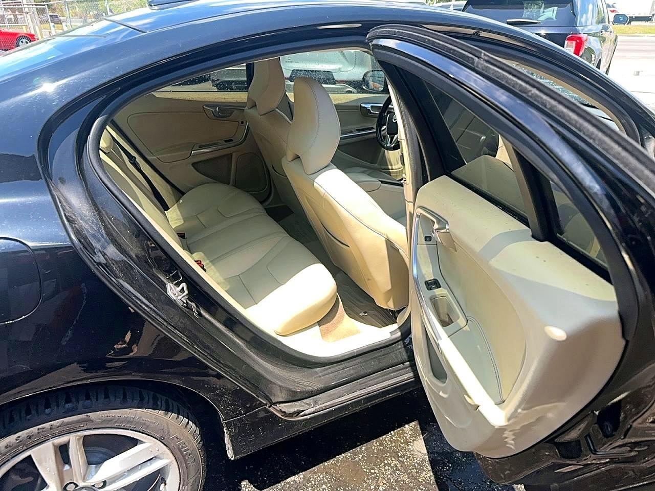 2015 Volvo S60 Premier - Фото 6