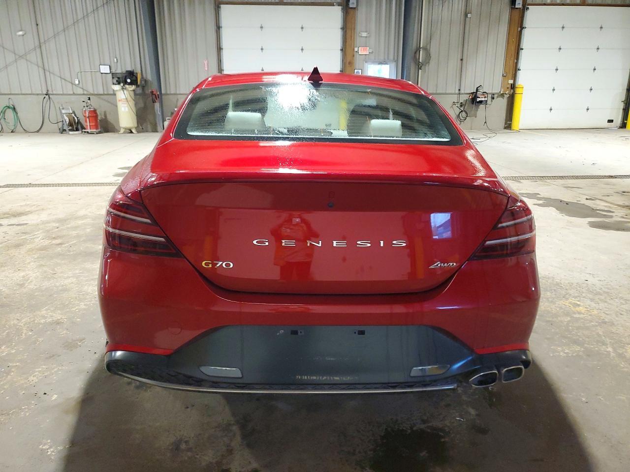 2023 Genesis G70 2.0T - Фото 6