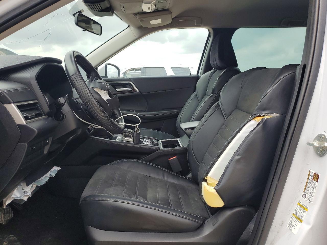2023 Mitsubishi Outlander Se - Image 7