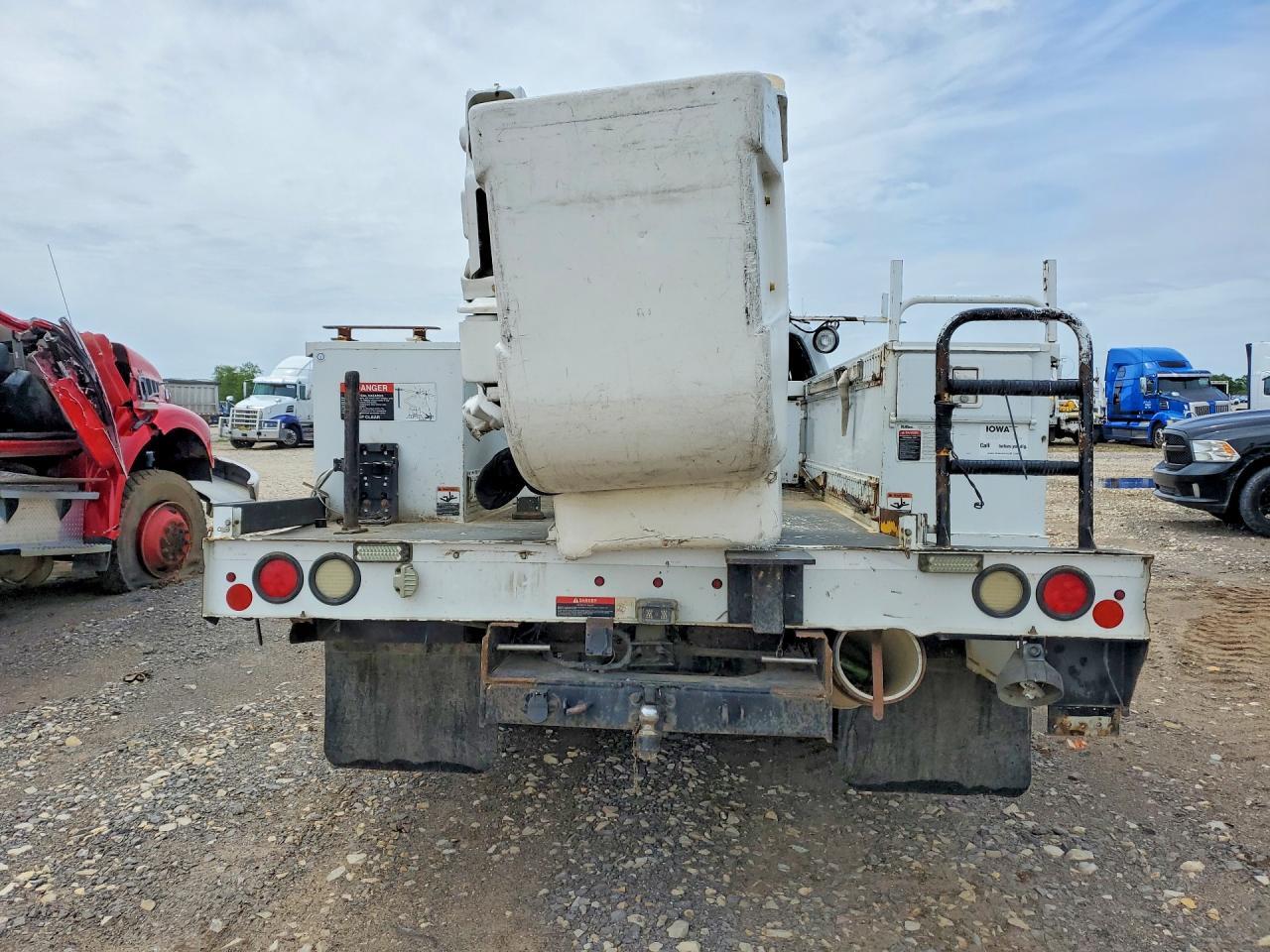 2013 Ford F550 Super - Bucket Truck - Фото 6
