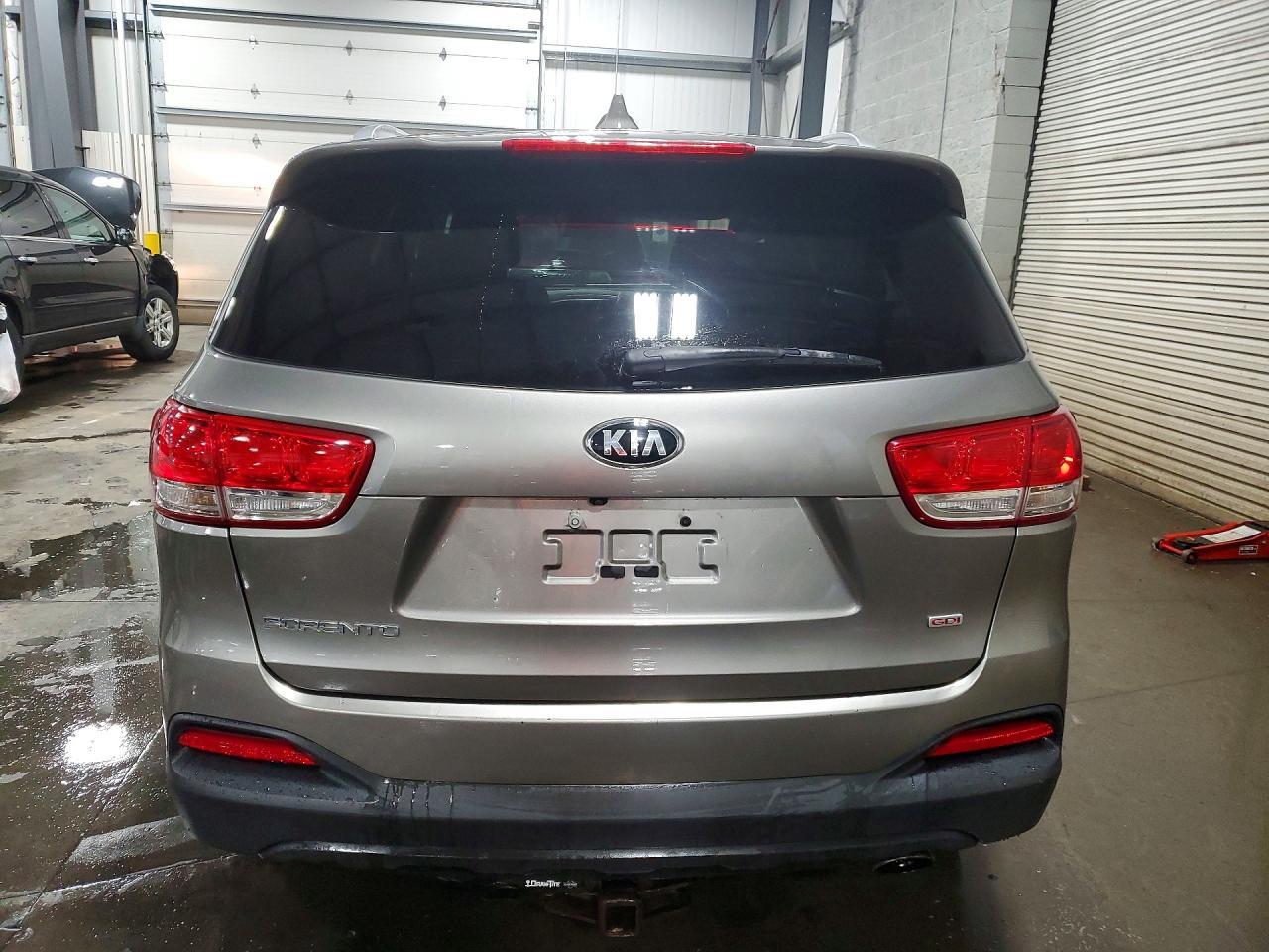 2016 Kia Sorento Lx - Фото 6