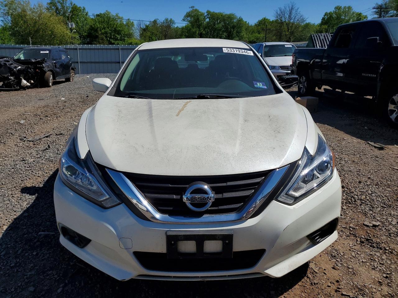 2017 Nissan Altima 2.5 - Image 5