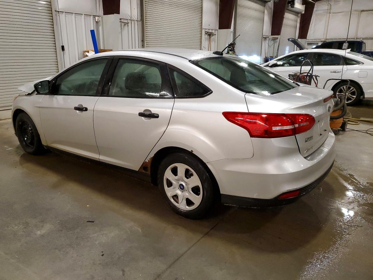 2015 Ford Focus S - Image 2