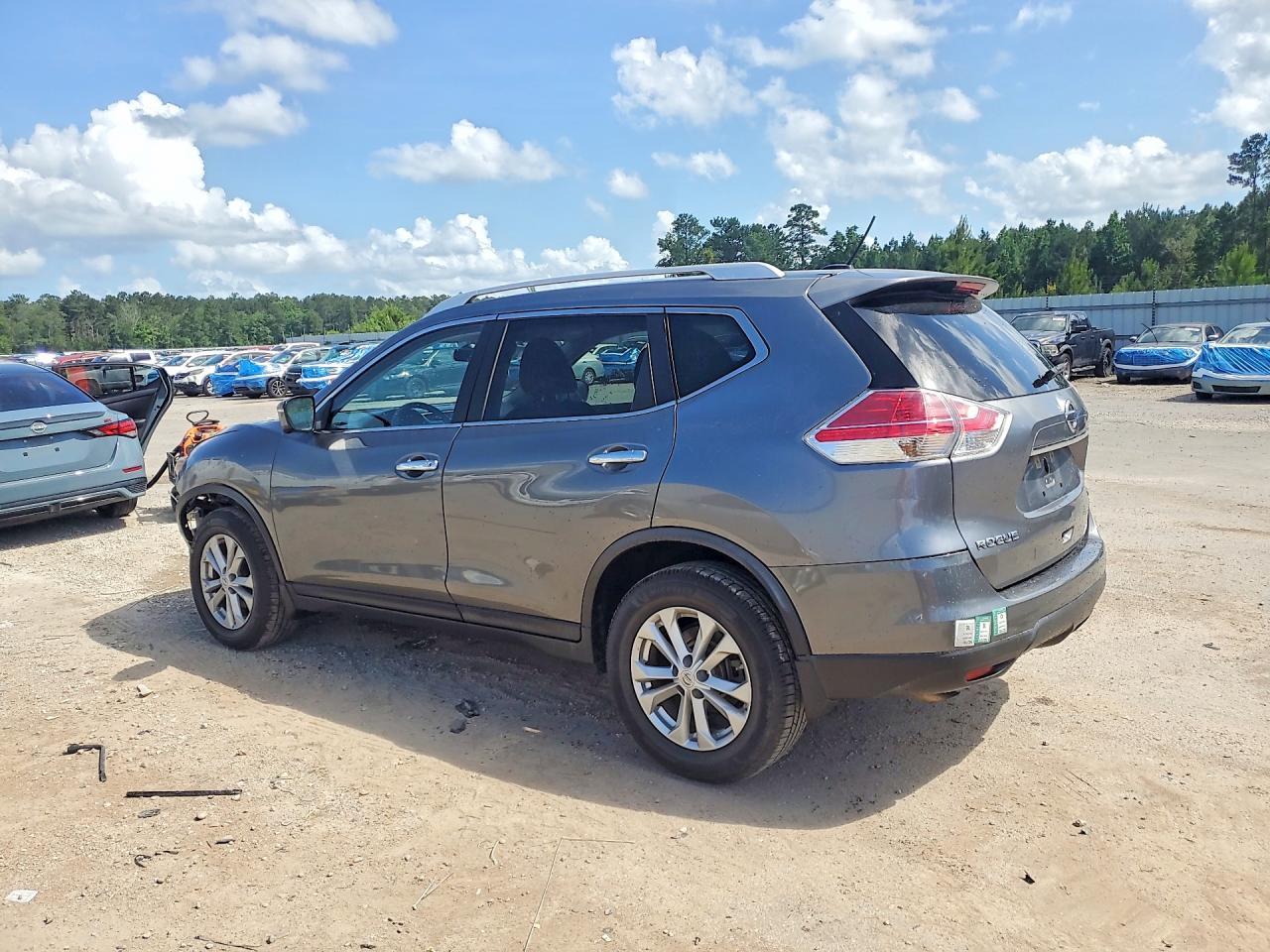 2015 Nissan Rogue Sv - Image 2