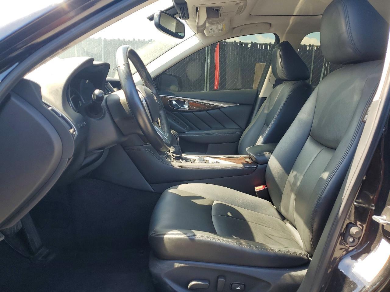 2018 Infiniti Q50 3.0T Luxe - Фото 7