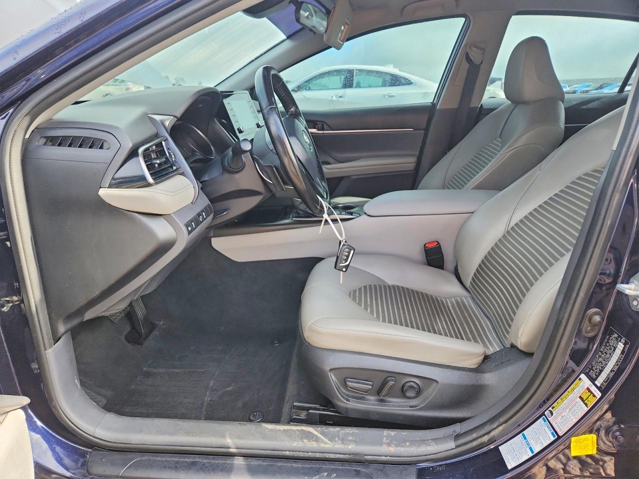 2022 Toyota Camry Se - Фото 7