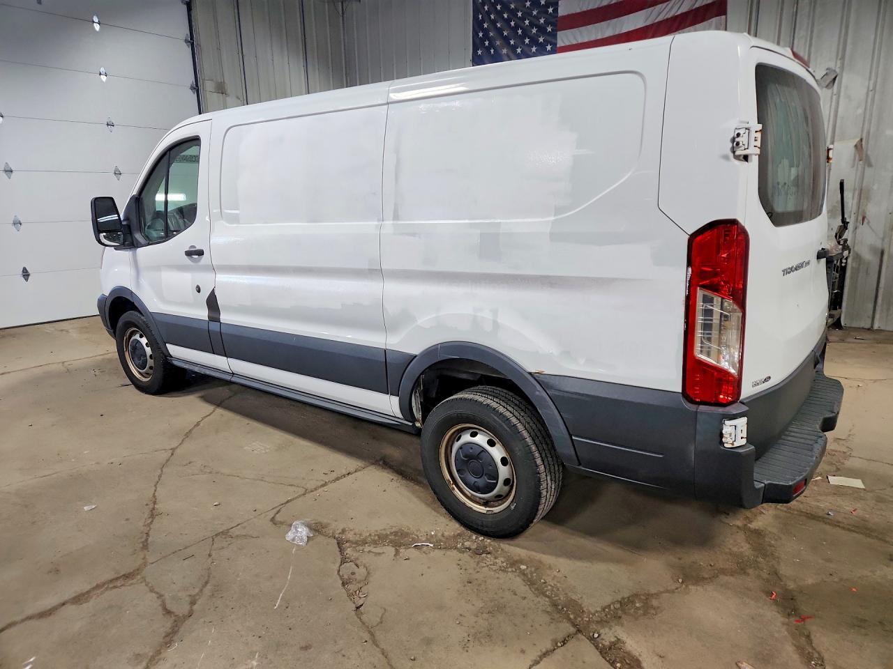 2015 Ford Transit T- - Delivery Van - Фото 2