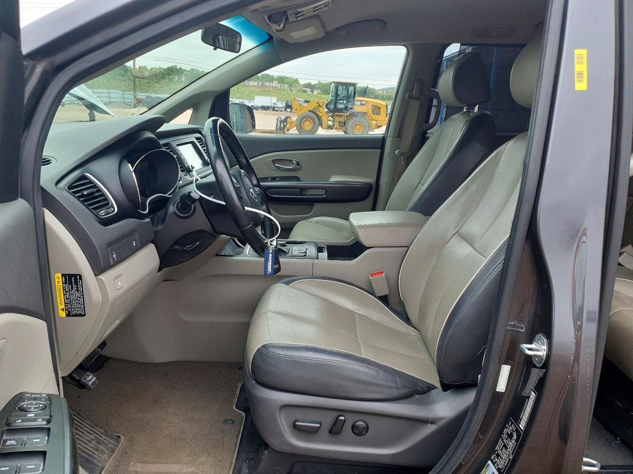 2017 Kia Sedona Lx - Фото 7
