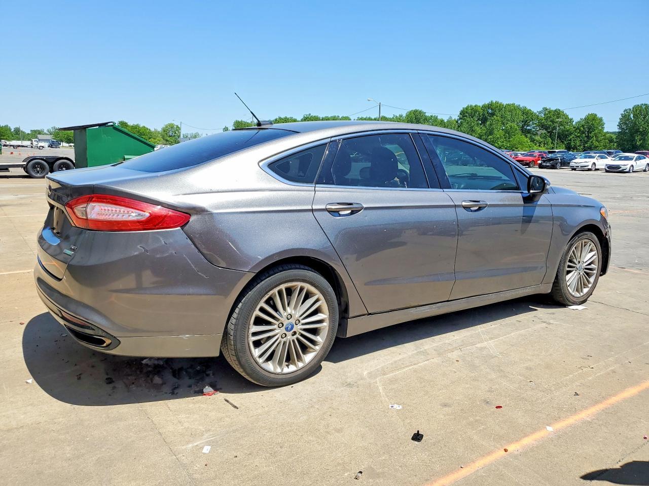 2013 Ford Fusion Se - Фото 3