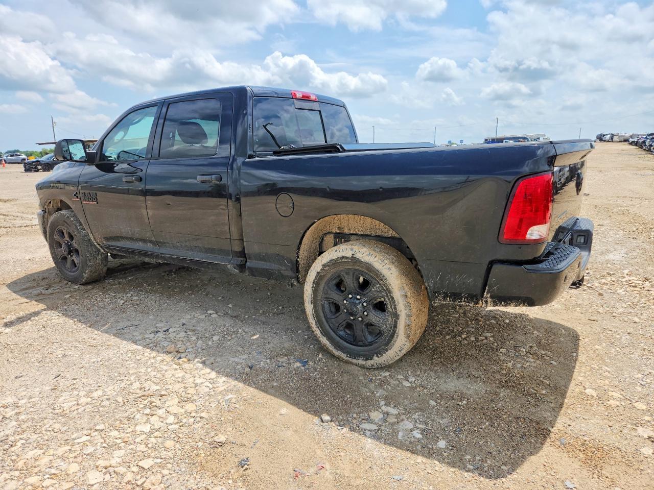 2015 Ram 2500 Slt - Image 2