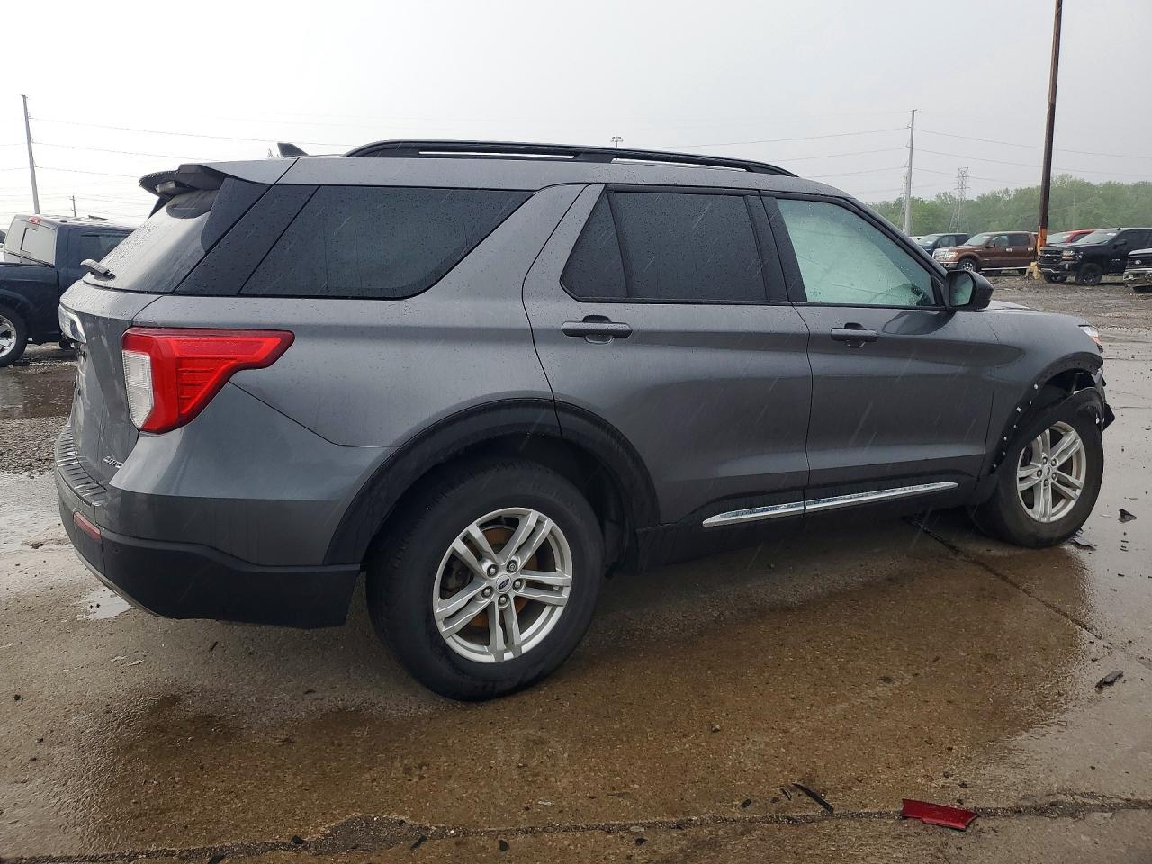 2023 Ford Explorer Xlt - Фото 3