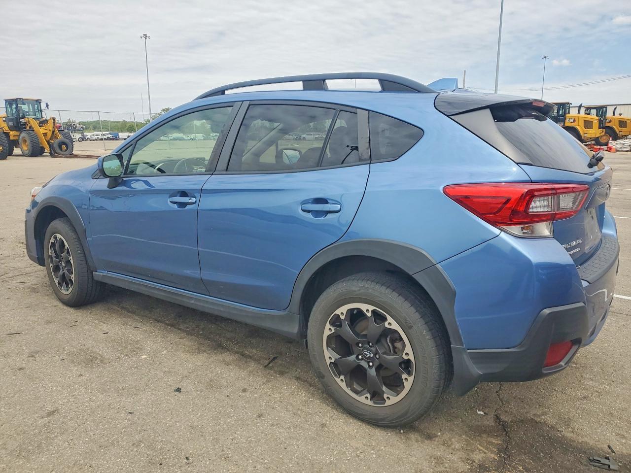 2021 Subaru Crosstrek Premium - Фото 2