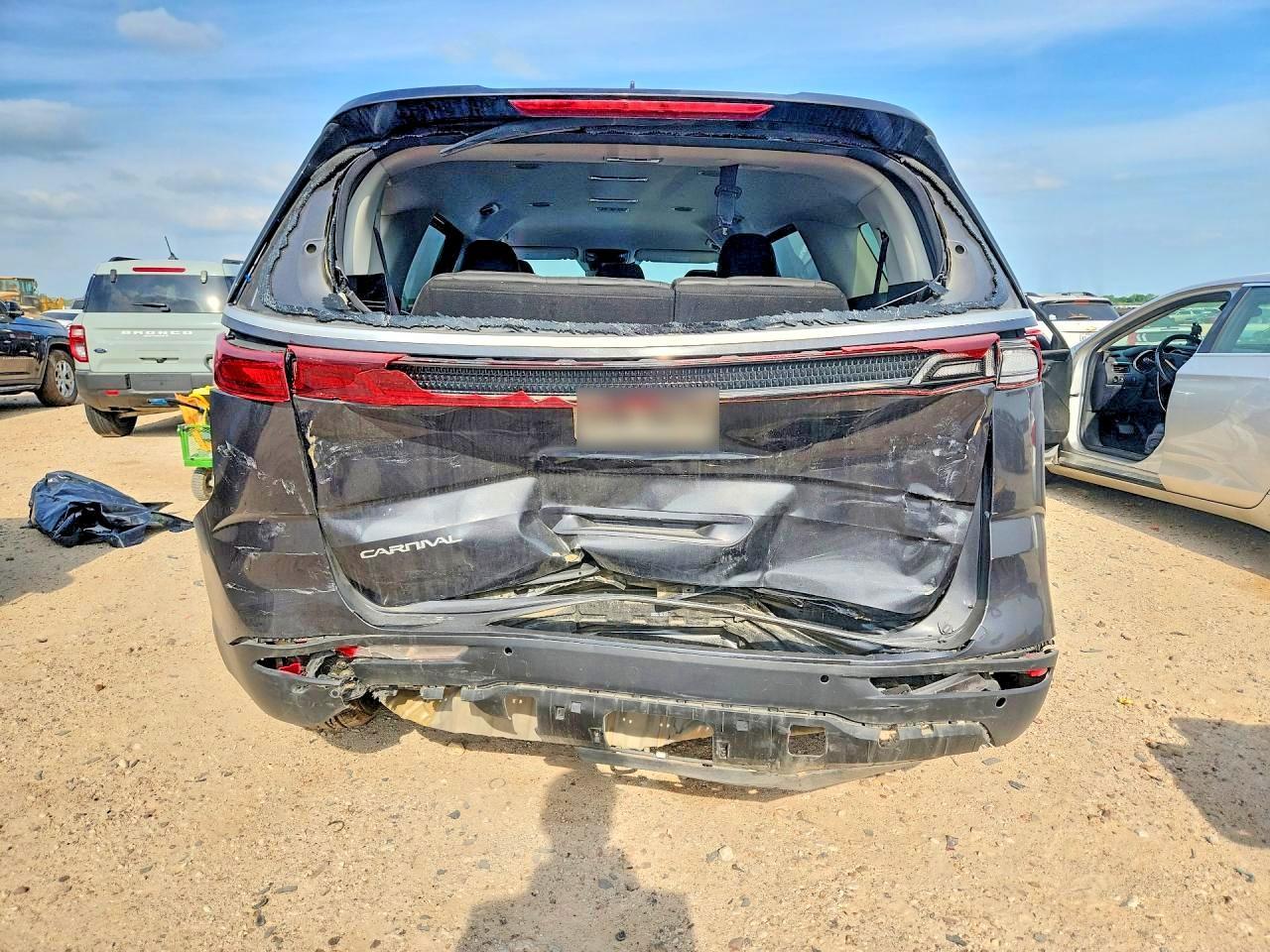 2023 Kia Carnival Lx - Фото 6