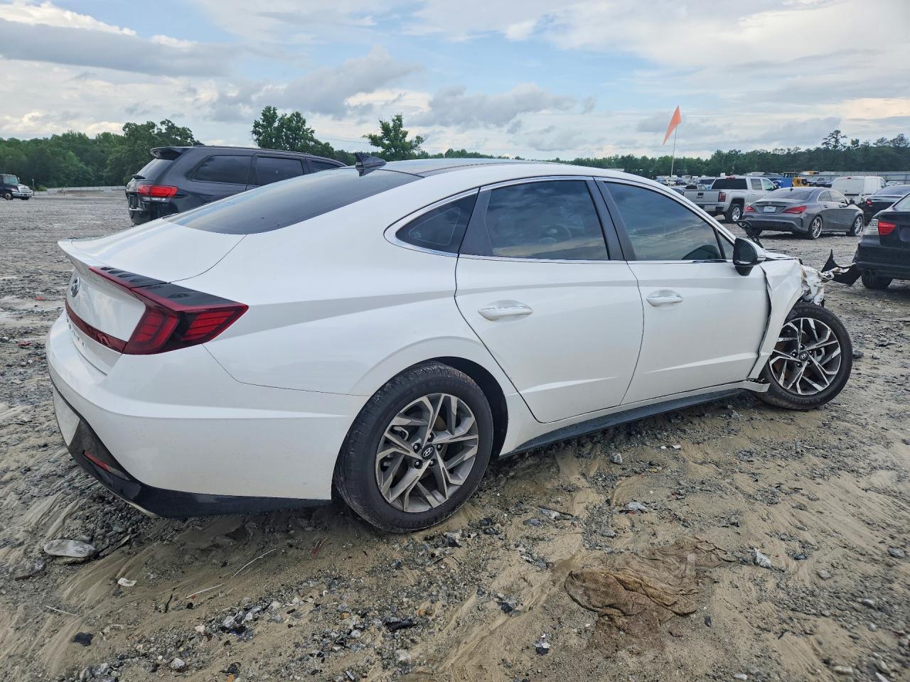 2023 Hyundai Sonata Sel - Image 3