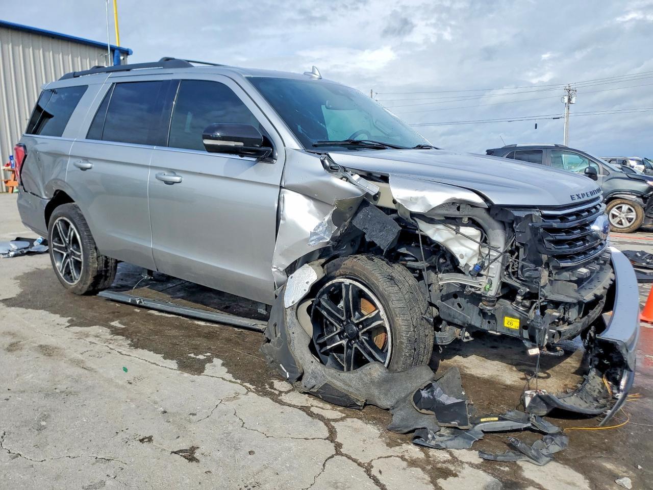 2021 Ford Expedition Limited - Image 4