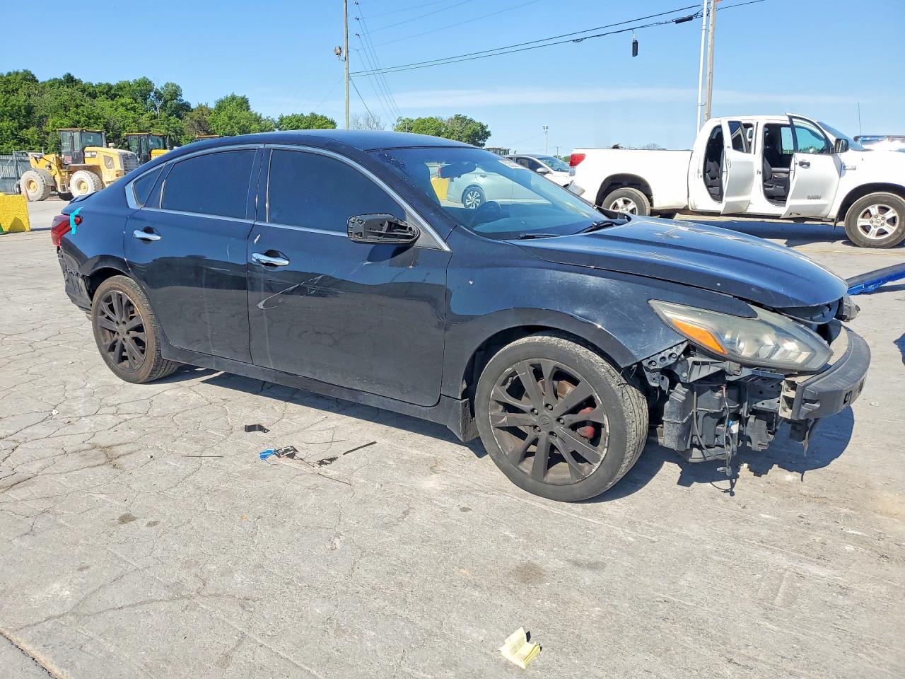 2017 Nissan Altima 2.5 Sr - Фото 4