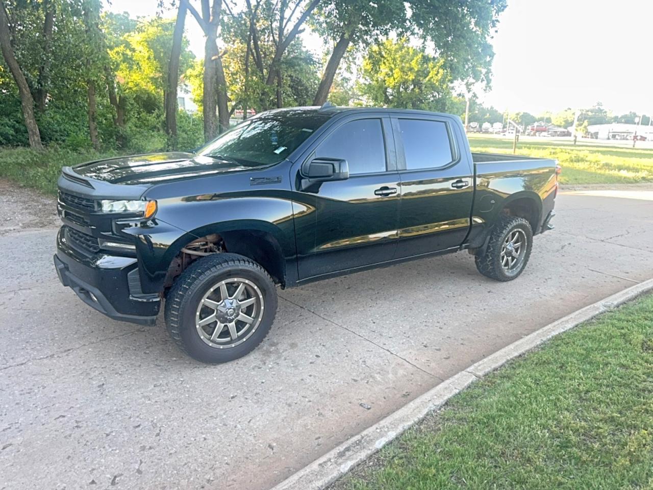 2020 Chevrolet Silverado K1500 Rst - Фото 2