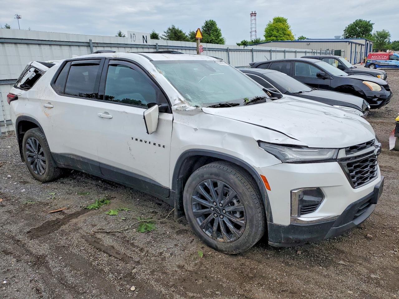 2022 Chevrolet Traverse Rs - Image 4