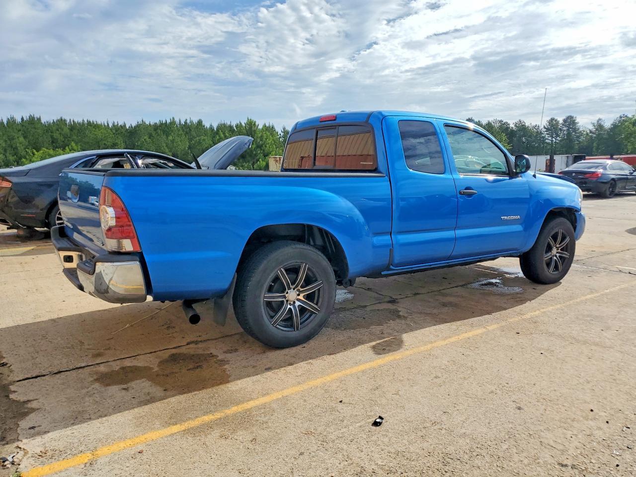 2009 Toyota Tacoma Access Cab - Image 3