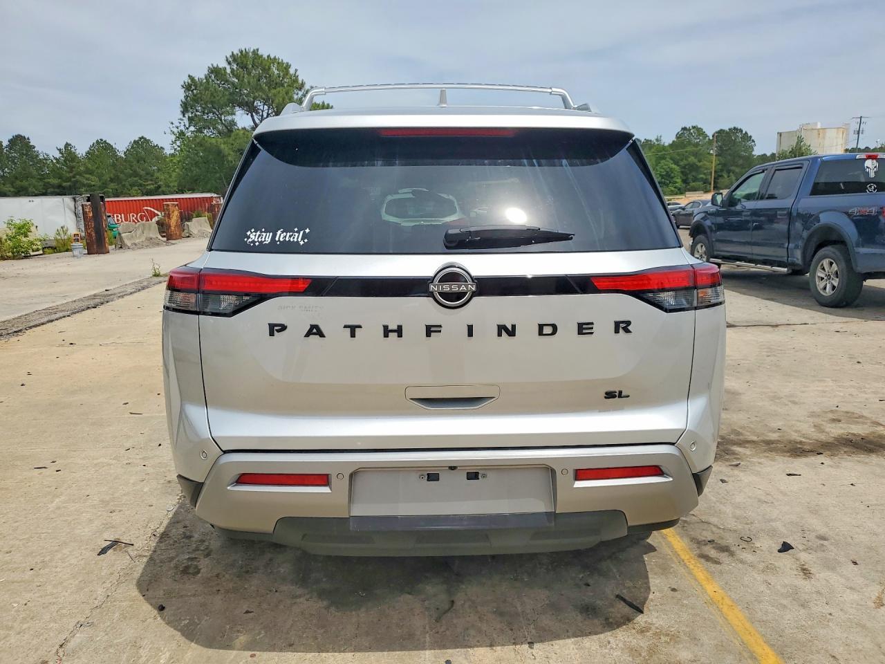 2024 Nissan Pathfinder Sl - Image 6
