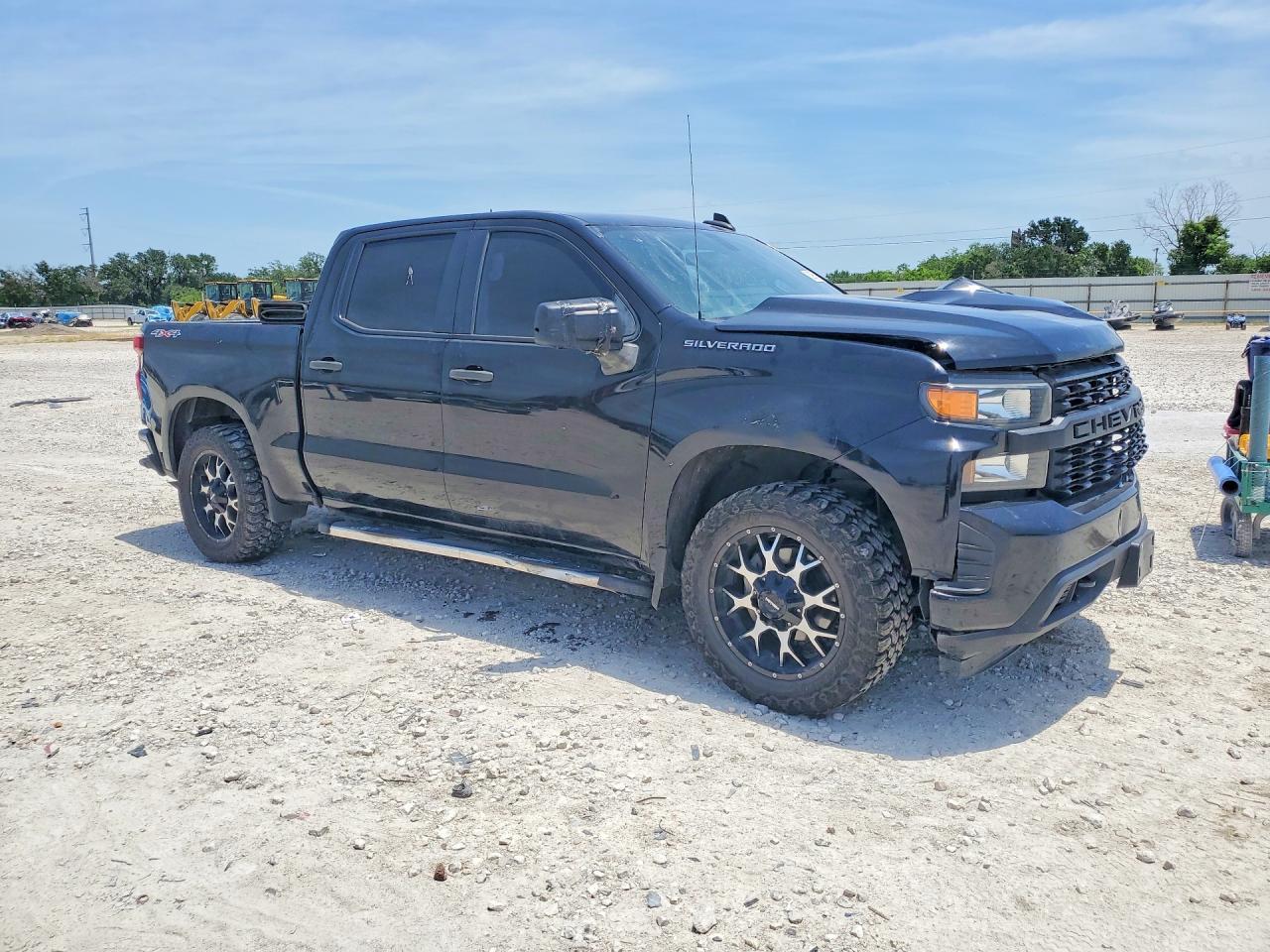 2020 Chevrolet Silverado K1500 - Фото 4