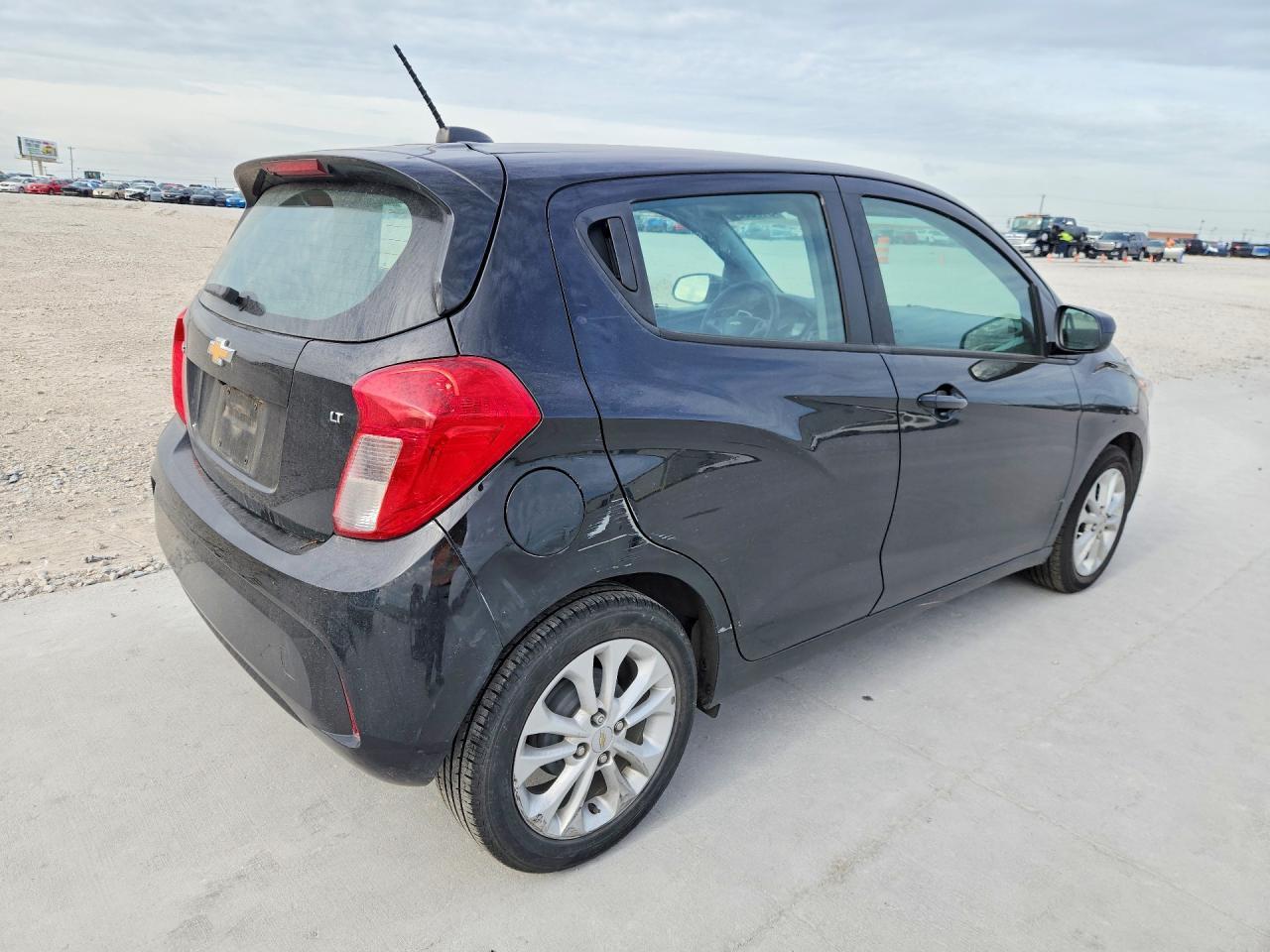 2022 Chevrolet Spark 1Lt - Фото 3