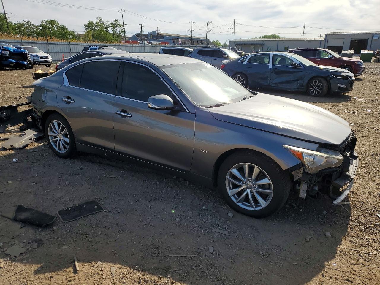 2017 Infiniti Q50 3.0T Premium - Фото 4