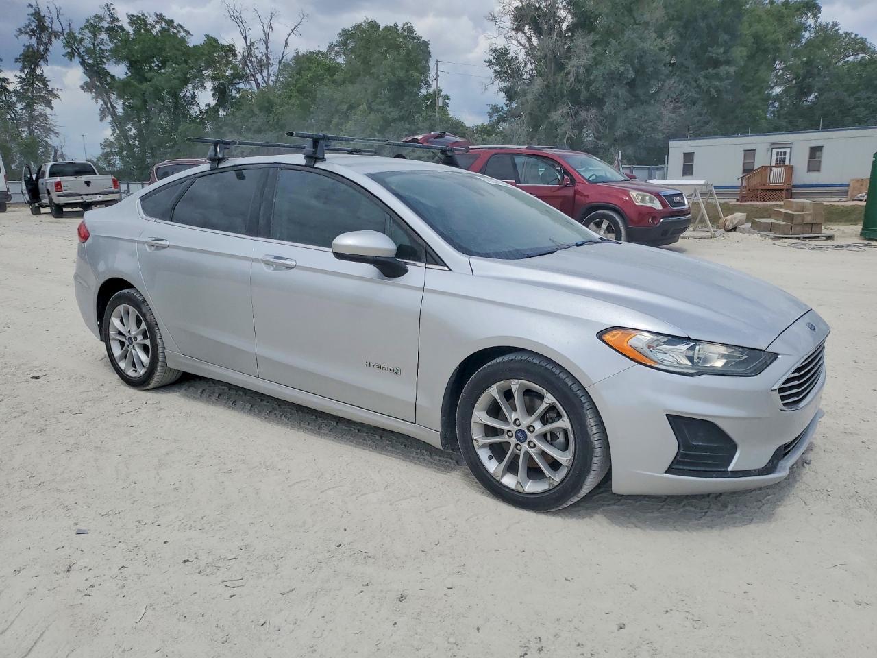 2019 Ford Fusion Se - Фото 4