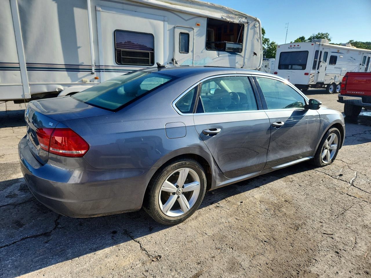 2013 Volkswagen Passat Se - Фото 3