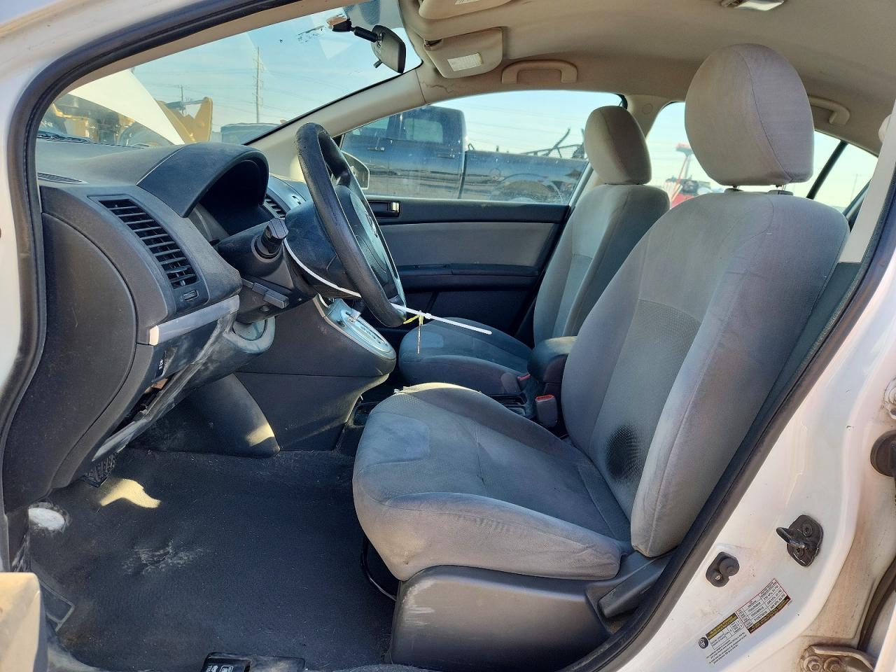2012 Nissan Sentra 2.0 - Image 7