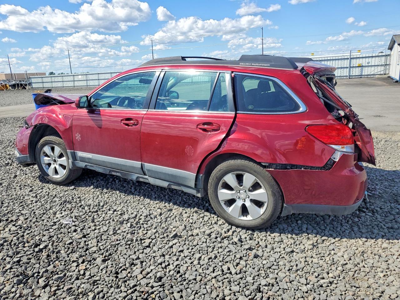 2012 Subaru Outback 2.5I - Фото 2