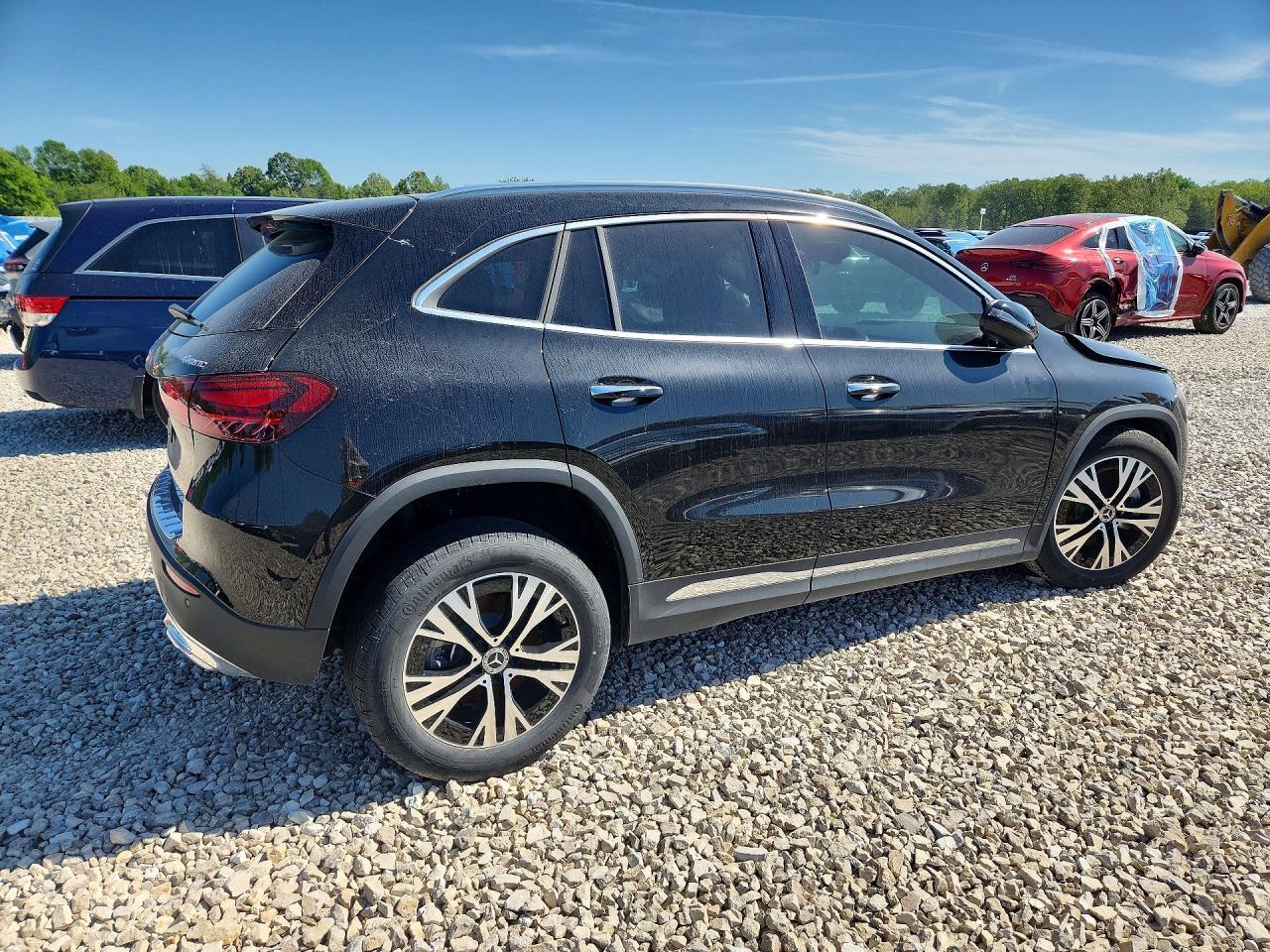 2025 Mercedes-Benz Gla 250 4Matic - Image 3
