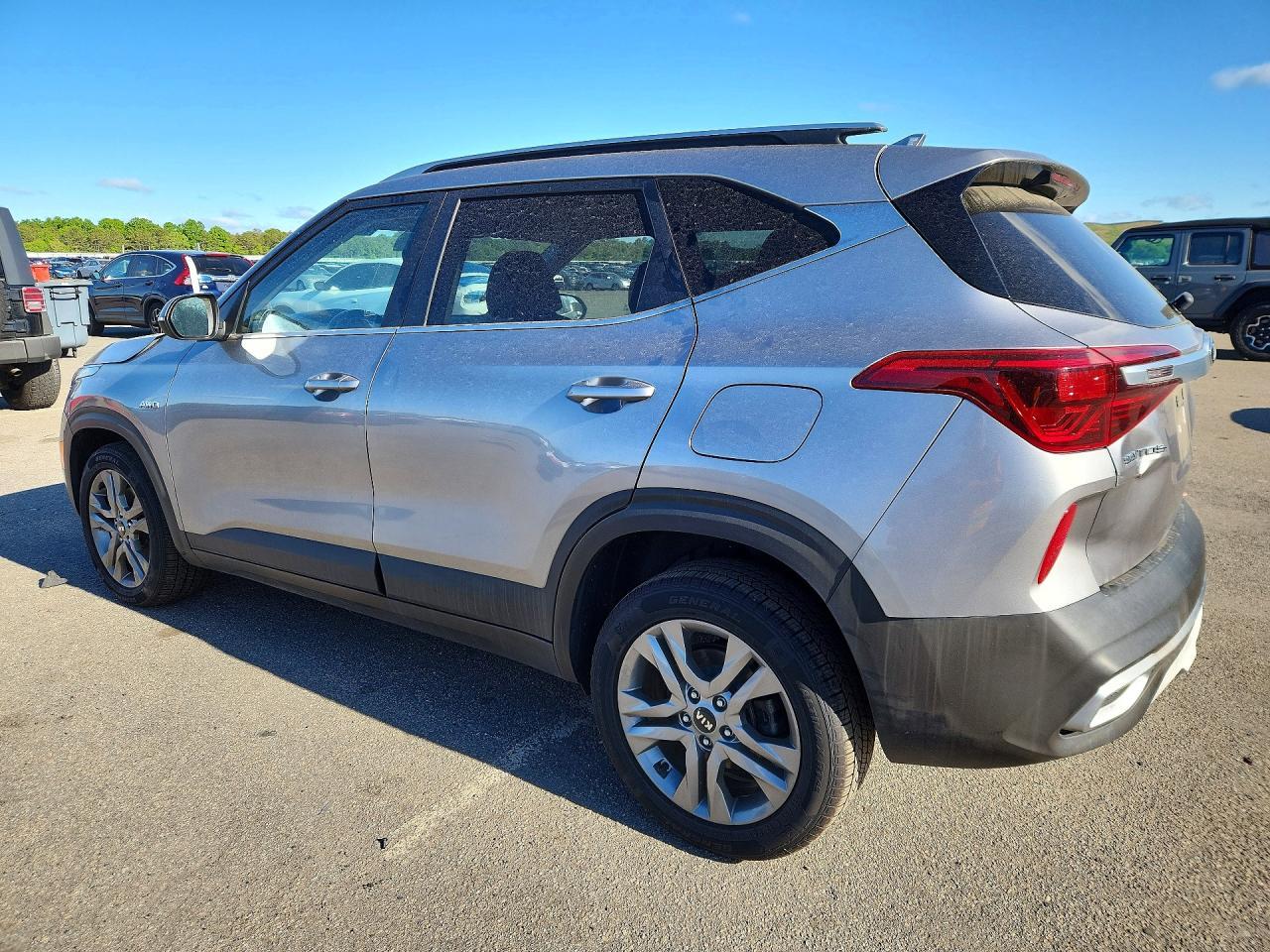 2021 Kia Seltos S - Image 2