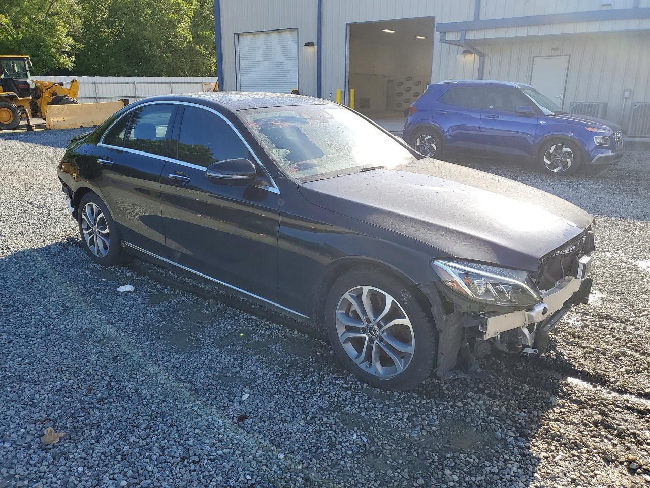 2017 Mercedes-Benz C 300 - Image 4
