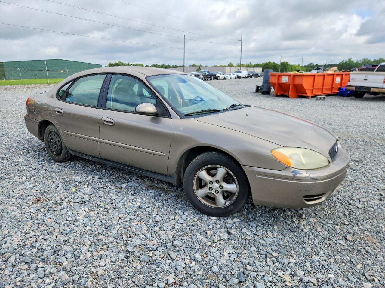 2004 Ford Taurus Se - Image 4