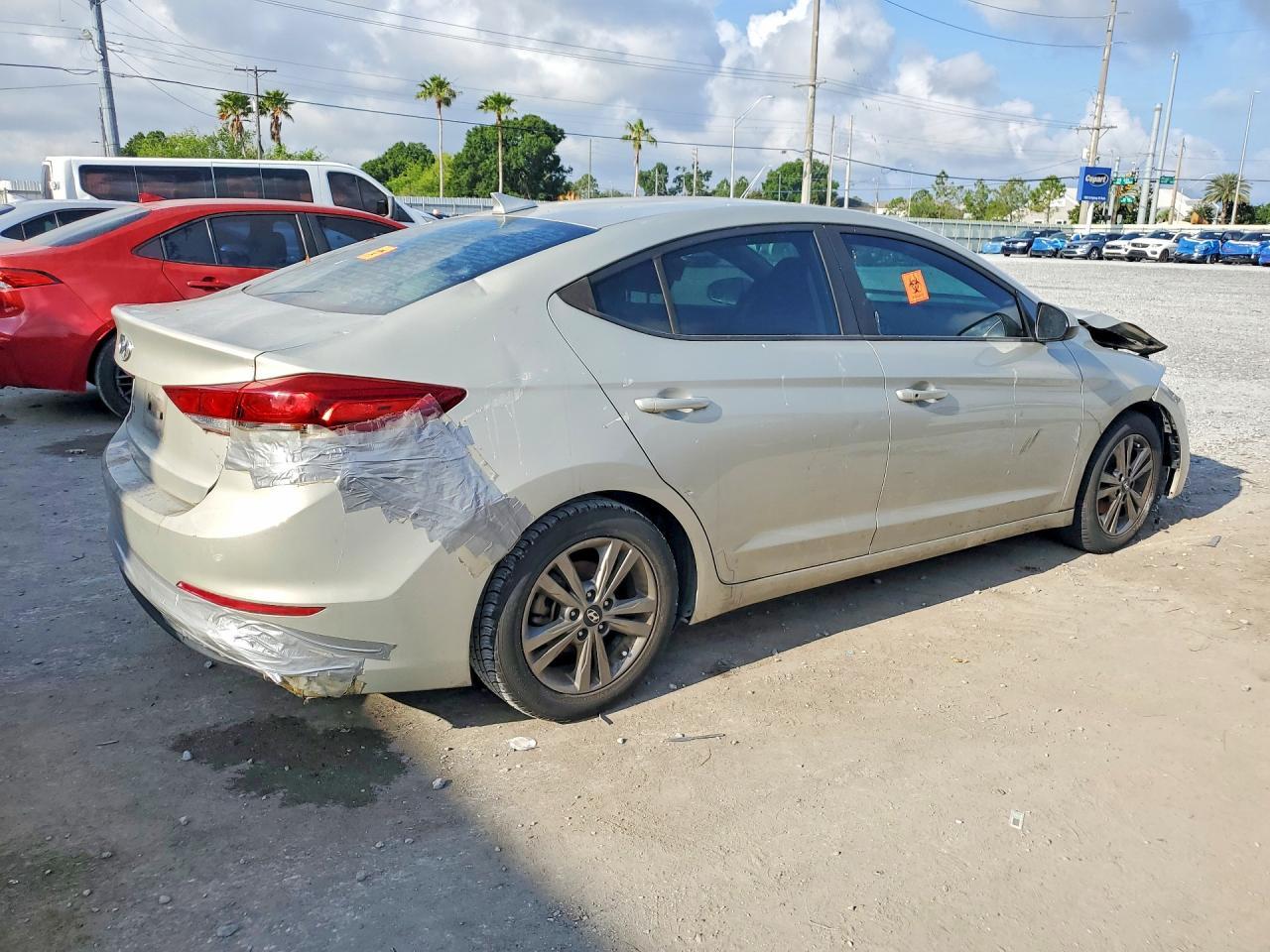 2018 Hyundai Elantra Value Edition - Фото 3